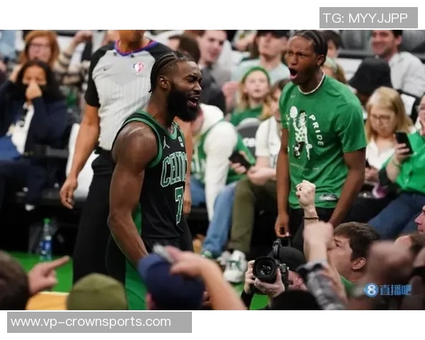 杰伦布朗调侃塔图姆康复迅速或将参加揭幕战 杰伦布朗调侃塔图姆康复迅速或将参加揭幕战