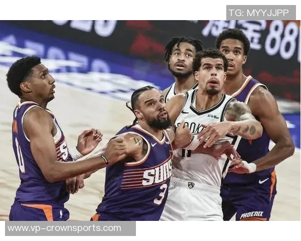 狄龙两节半遭遇6犯离场全场表现平平仅得12分2板1助1断 狄龙两节半遭遇6犯离场全场表现平平仅得12分2板1助1断