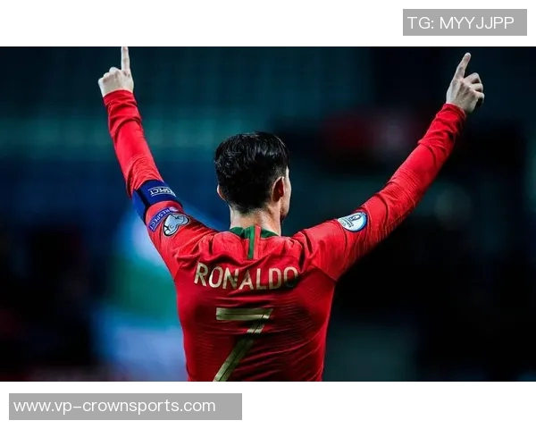 两位金球先生的传奇相遇2006年魔笛首秀梅西国家队首球回顾 两位金球先生的传奇相遇2006年魔笛首秀梅西国家队首球回顾