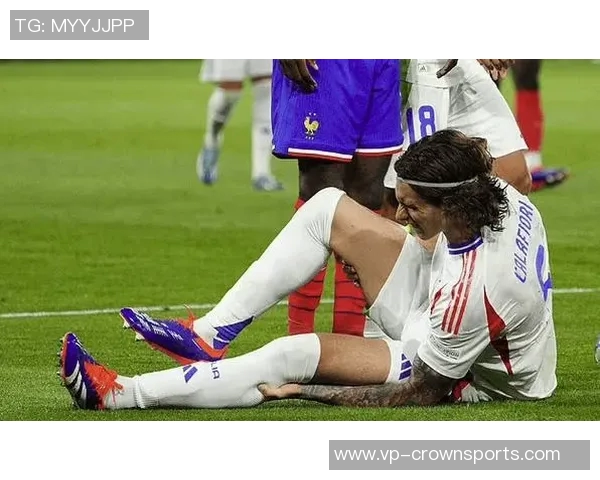 英超官方调查卡拉菲奥里在最佳左后卫中名次如何引发热议 英超官方调查卡拉菲奥里在最佳左后卫中名次如何引发热议