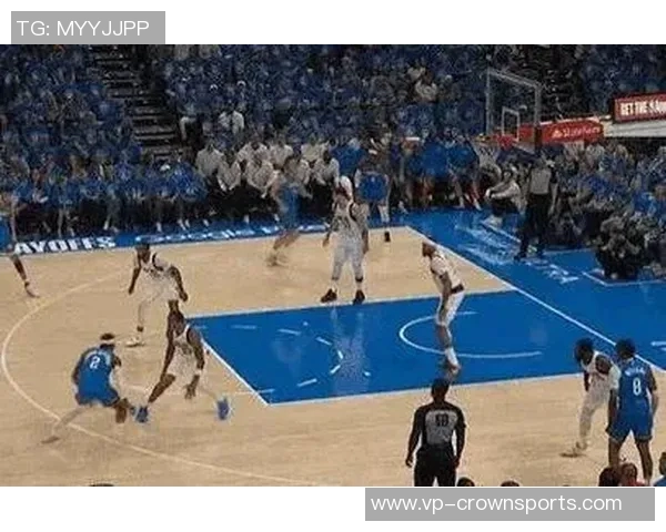 小哈达威火力全开14投8中砍下23分3篮板三分球11投7中展现实力 小哈达威火力全开14投8中砍下23分3篮板三分球11投7中展现实力