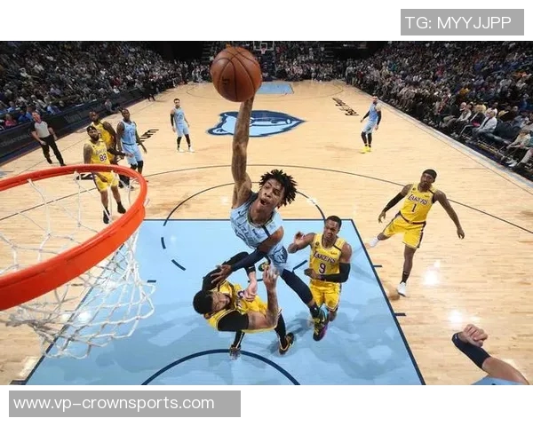 开拓者惨遭鹈鹕狂轰174分大败下属混音同日失利令人心痛