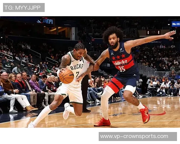 小波特高效表现砍下30分成雄鹿队史首人再现雷阿伦辉煌时刻